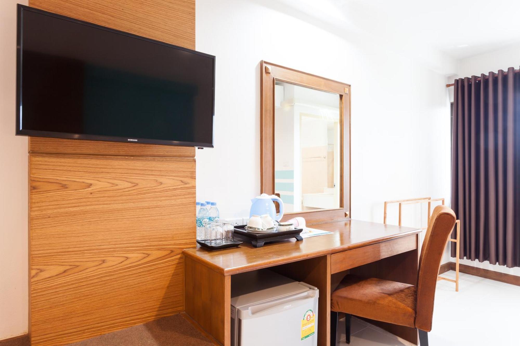 We Briza Hotel Chiangmai Chiang Mai Dış mekan fotoğraf