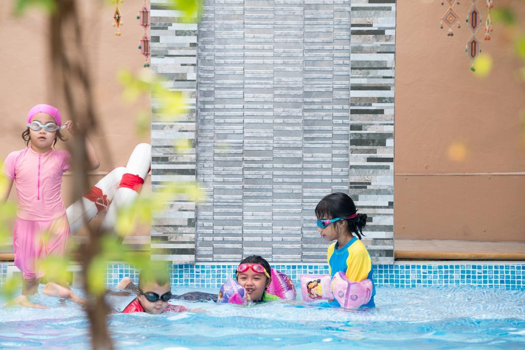 We Briza Hotel Chiangmai Chiang Mai Dış mekan fotoğraf